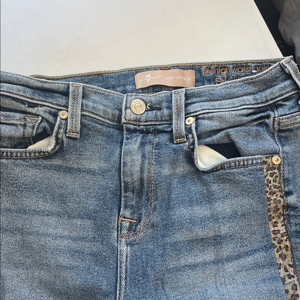 Seven for all Mankind Vintage Women's Denim High Rise Jeans. Size 26.